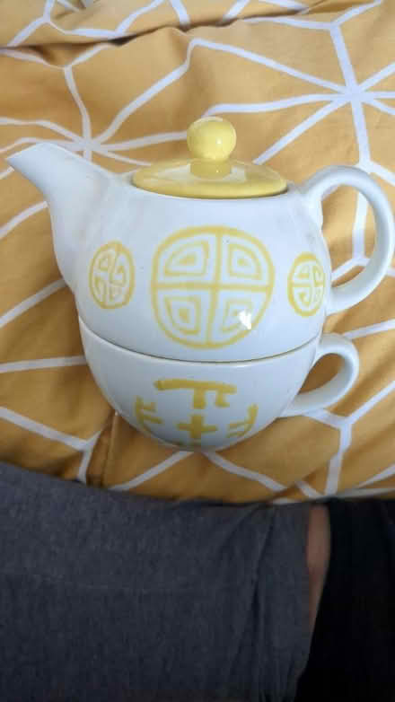 Photo of free Tea pot & cup combo (Canning Town E13) #1