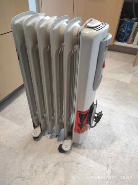 Photo of free Plug in radiator (Chesham HP5) #1