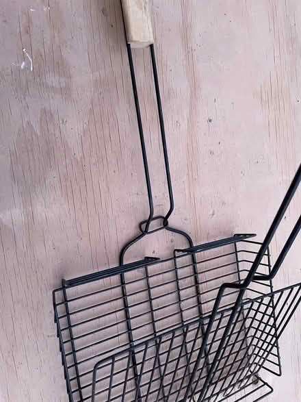 Photo of free BBQ/ Fire/ camping grill (Earley RG6) #2