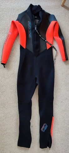 Photo of free Wet suit for teenager. Size 3XL; Age: 16 (Bishopston BS7) #1