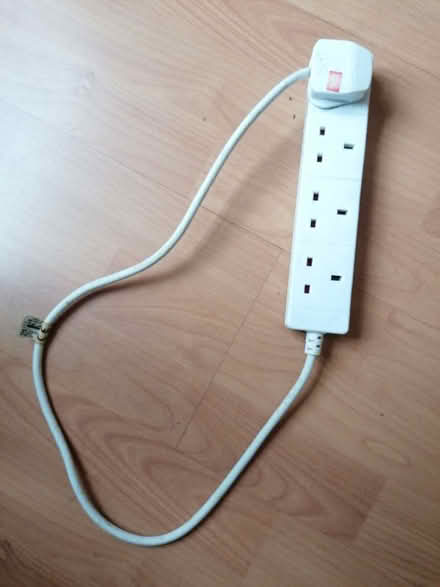 Photo of free 1m extension cable (Stirchley B30) #1