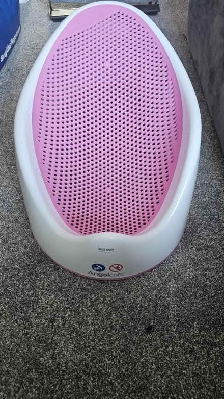 Photo of free Angel bath seat (LU7 leighton buzzard) #1