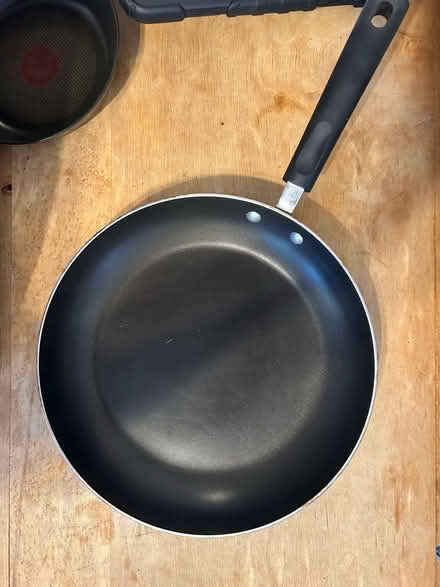 Photo of free 4 non stick pans (Burbank, near NoHo border) #2