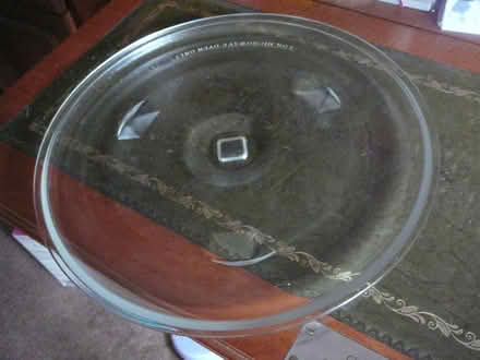 Photo of free Microwave glass turntable (SG17 (Shefford)) #1