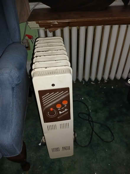 Photo of free Electric Space Heater (Havertown) #1