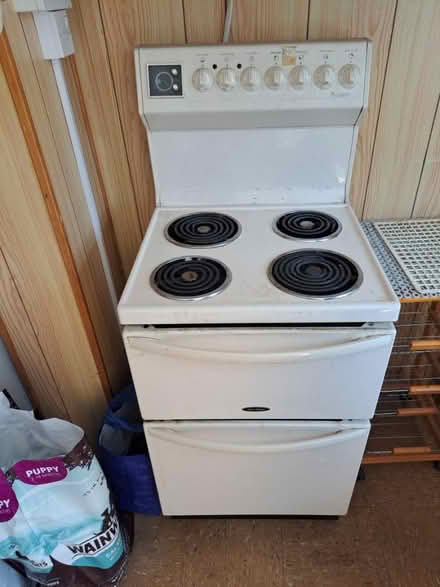Photo of free Old electric cooker (Weybridge, KT13) #2
