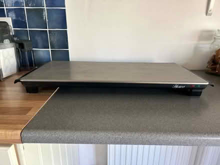 Photo of free Hostess hot plate (HP22) #1