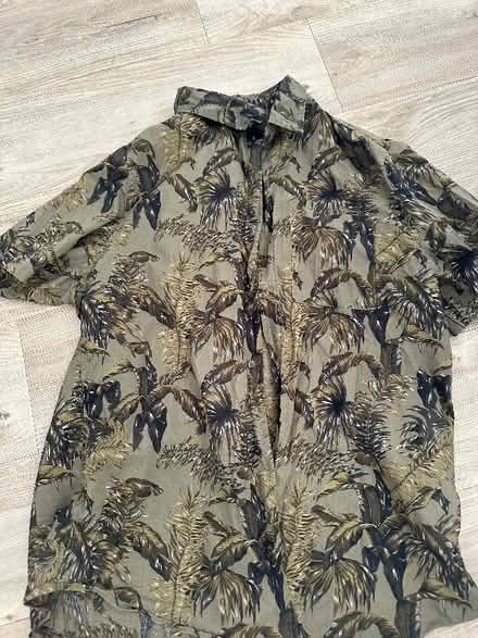 Photo of free Mens teeshirt seize L (Wavendon MK17) #2