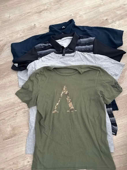 Photo of free Mens teeshirt seize L (Wavendon MK17) #4
