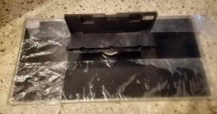 Photo of free Samsung TV stand 37"/40"/46" (Brooklyn 11218) #1