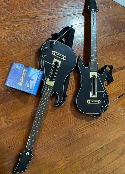 Photo of free Guitar Hero for PS4 missing dongle (Upper NW DC/Tenley vicinity) #1