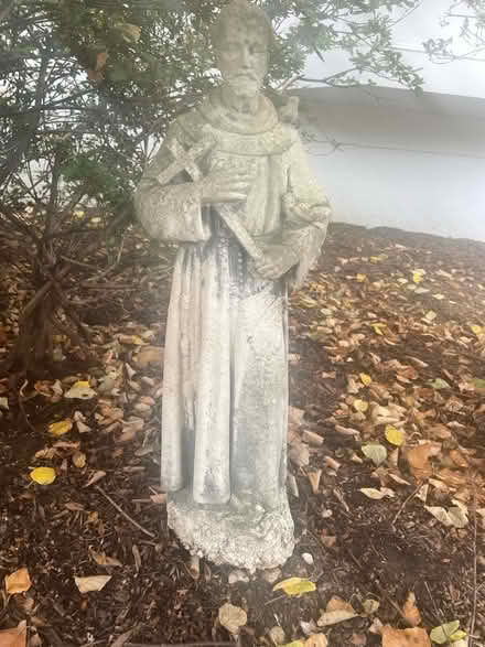 Photo of free St. Francis of Assisi statue (Arlington Forest) #1