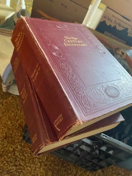 Photo of free 2 Volume Dictionary (Eureka) #1