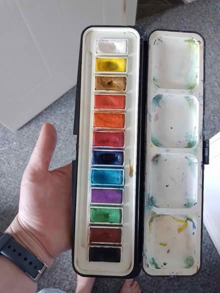 Photo of free Watercolour box (Rushden) #1