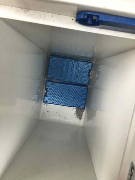 Photo of free 12volt cool box (Penwortham PR1) #3