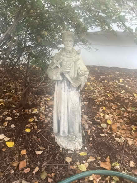 Photo of free St. Francis of Assisi statue (Arlington Forest) #2