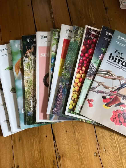 Photo of free RHS monthly magazines 2023 (Montreal Park TN13) #1