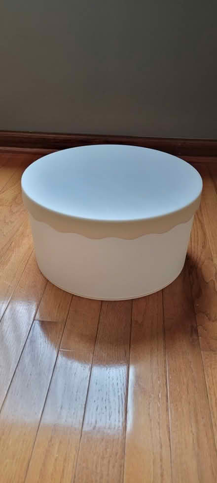 Photo of free Hat Box (Prospect Heights) #1