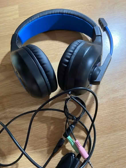 Photo of free Headphones (Alderley Edge) #1