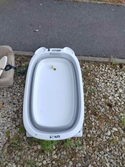 Photo of free Newborn Baby Bath (Caversham RG4) #1