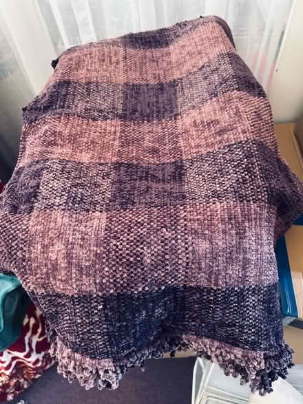 Photo of free Small blanket. RM13 8TP (Rainham) #1