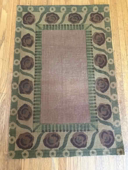 Photo of free Floral jute rug (Hillandale in Silver Spring) #1