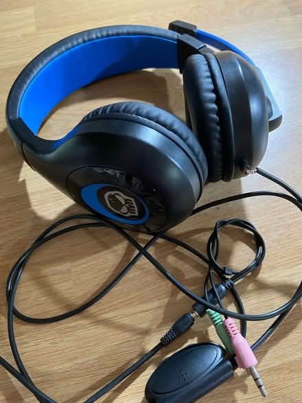 Photo of free Headphones (Alderley Edge) #2