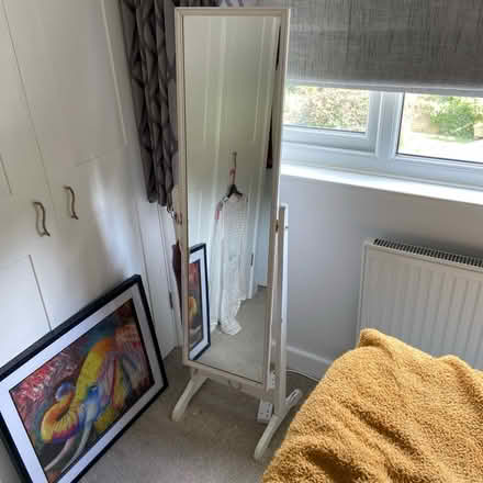 Photo of free Free standing mirror fair condition (Borough green TN15) #1