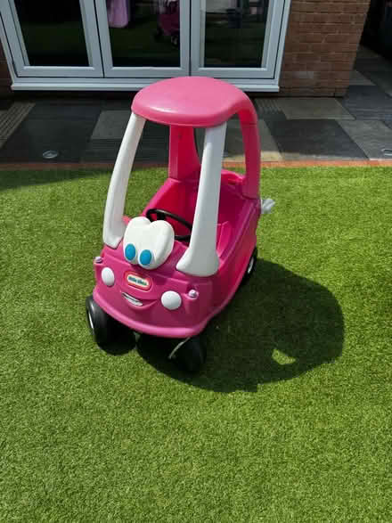 Photo of free Little Tikes Pink Car (Mawsley NN14) #1