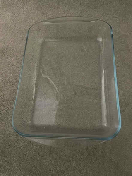 Photo of free Pyrex dish (Richmond TW9) #1