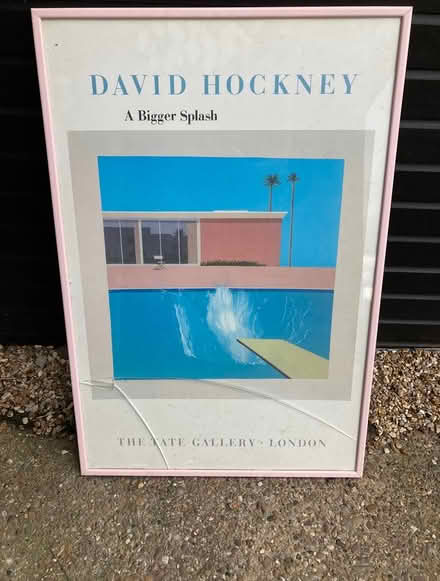 Photo of free David Hockney picture broken glass (S18, Dronfield Woodhouse.) #1