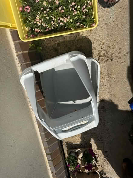Photo of free Two different kinds of cat litter trays (toilets) (E8) #2