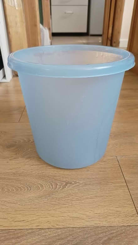Photo of free Plastic bin (St Albans AL3) #1