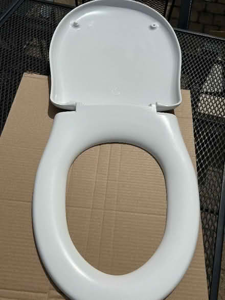 Photo of free Toilet Seat (Sandridge AL4) #2