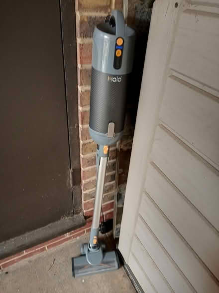 Photo of free Halo vacuum cleaner (Southbourne) #1