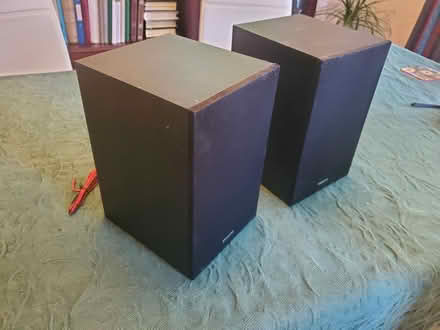 Photo of free HI-FI Audio Speakers - Pair (Woodloes Park CV34) #2