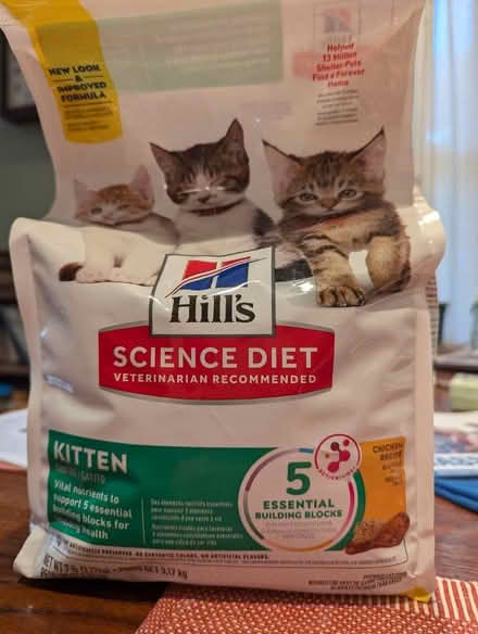 Photo of free Hills Science Diet kitten food (North Cambridge) #1