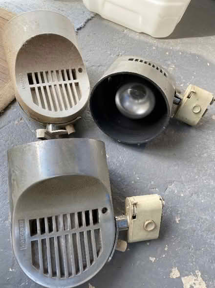 Photo of free Concord Spotlights (Woodford IG8) #2