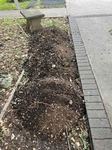 Photo of free Fill Dirt 1-2 cubic yards (Hyde Park - Avenue G near 38th) #1
