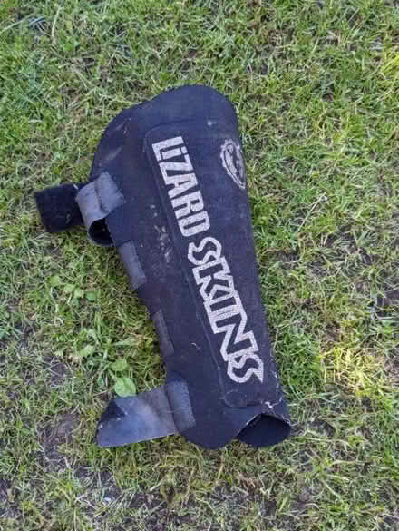 Photo of free Lizard skins MTB shin pads (Odd Down) #1