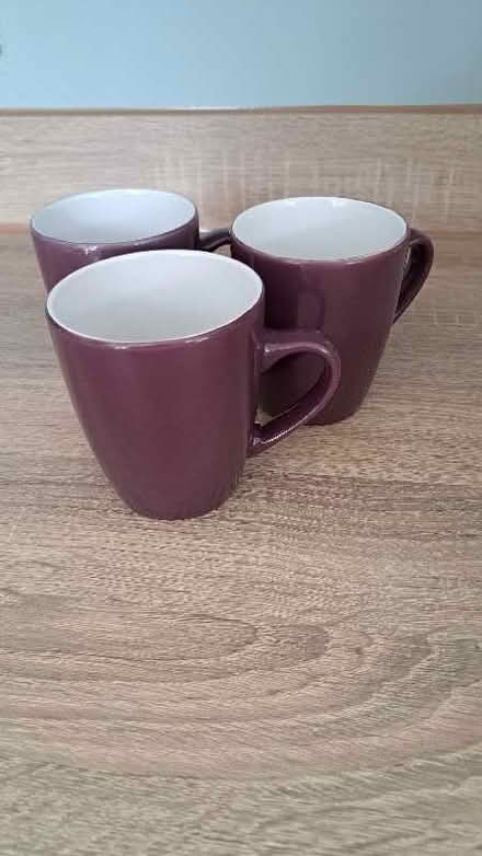 Photo of free 3 purple mugs (Abbeydale GL4) #1