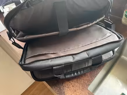 Photo of free Black Acer laptop shoulder bag (Hala LA1) #3