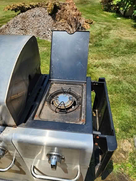 Photo of free Grill (Billerica Near Saltbox Nursery) #4