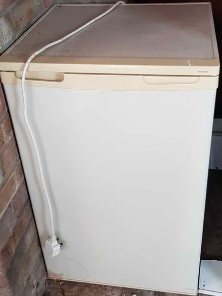 Photo of free Fridge Freezer - under counter size (Cold Harbour OX1) #1