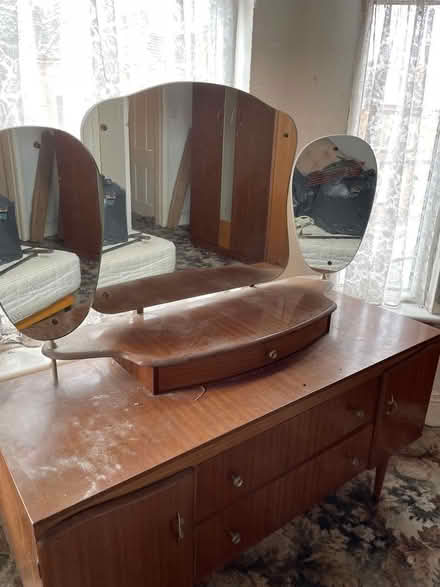 Photo of free 1960s dressing table (Egerton Park CH42) #1