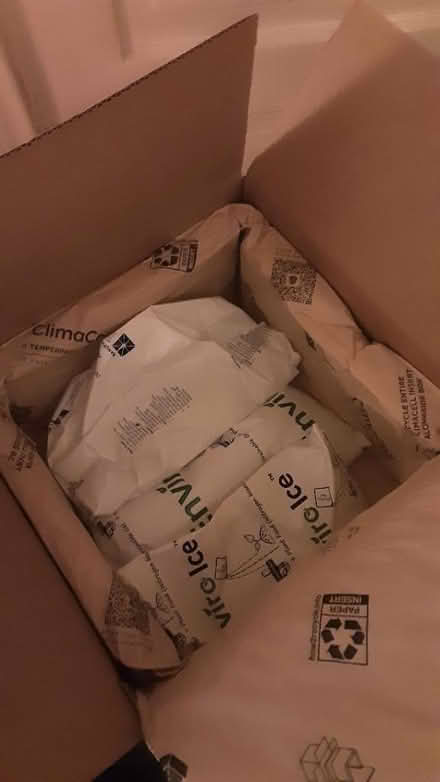 Photo of free Cold packs and insulated boxes (Oak Cliff) #4