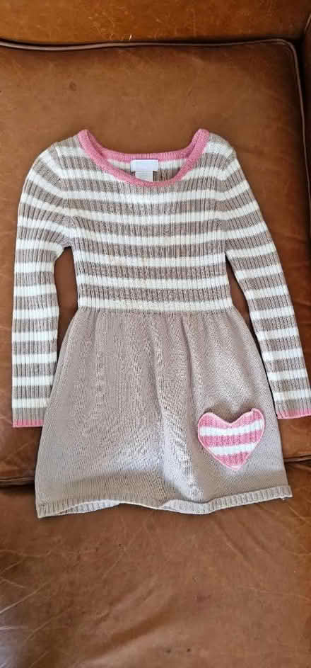 Photo of free Assorted girl's clothes • age 4-6 (SW4) #4