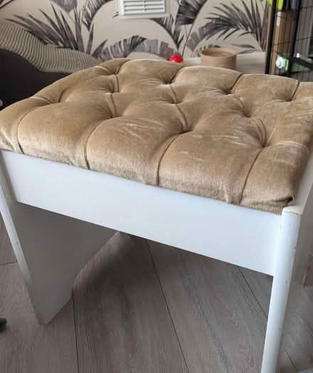 Photo of free Dressing table stool (Chessington KT9) #2
