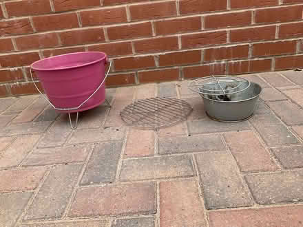 Photo of free BBQ in a bucket (Dunston S41) #1