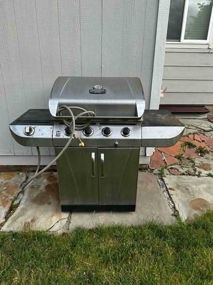 Photo of free Gas/Charcoal Combi-Fuel Grill (Castle Rock/Littleton) #1